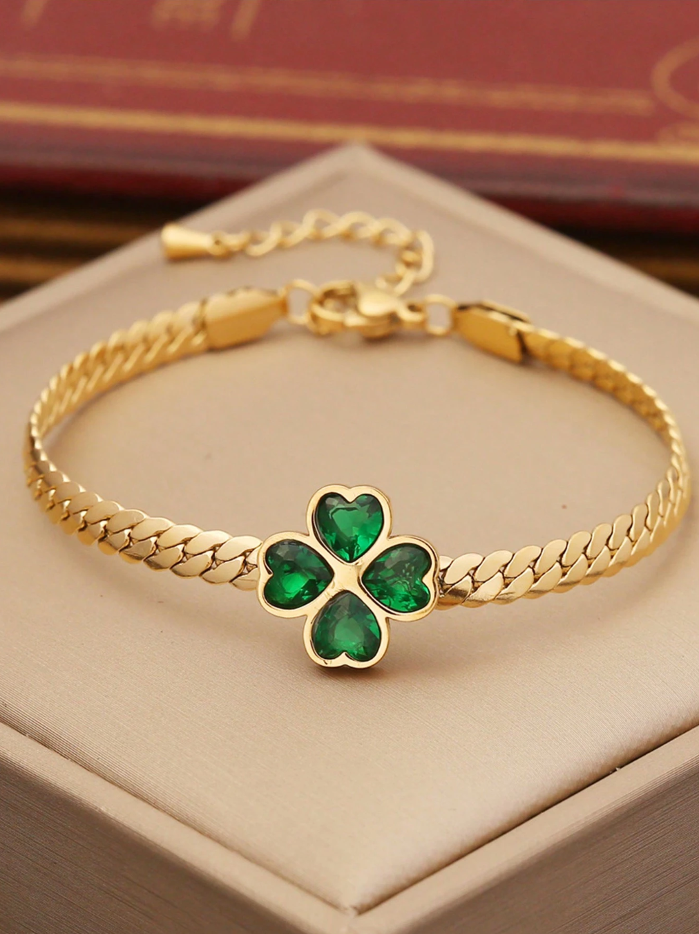 Ensemble Collier, Bracelet et Boucles d’Oreilles – Acier Inoxydable Chic et Moderne