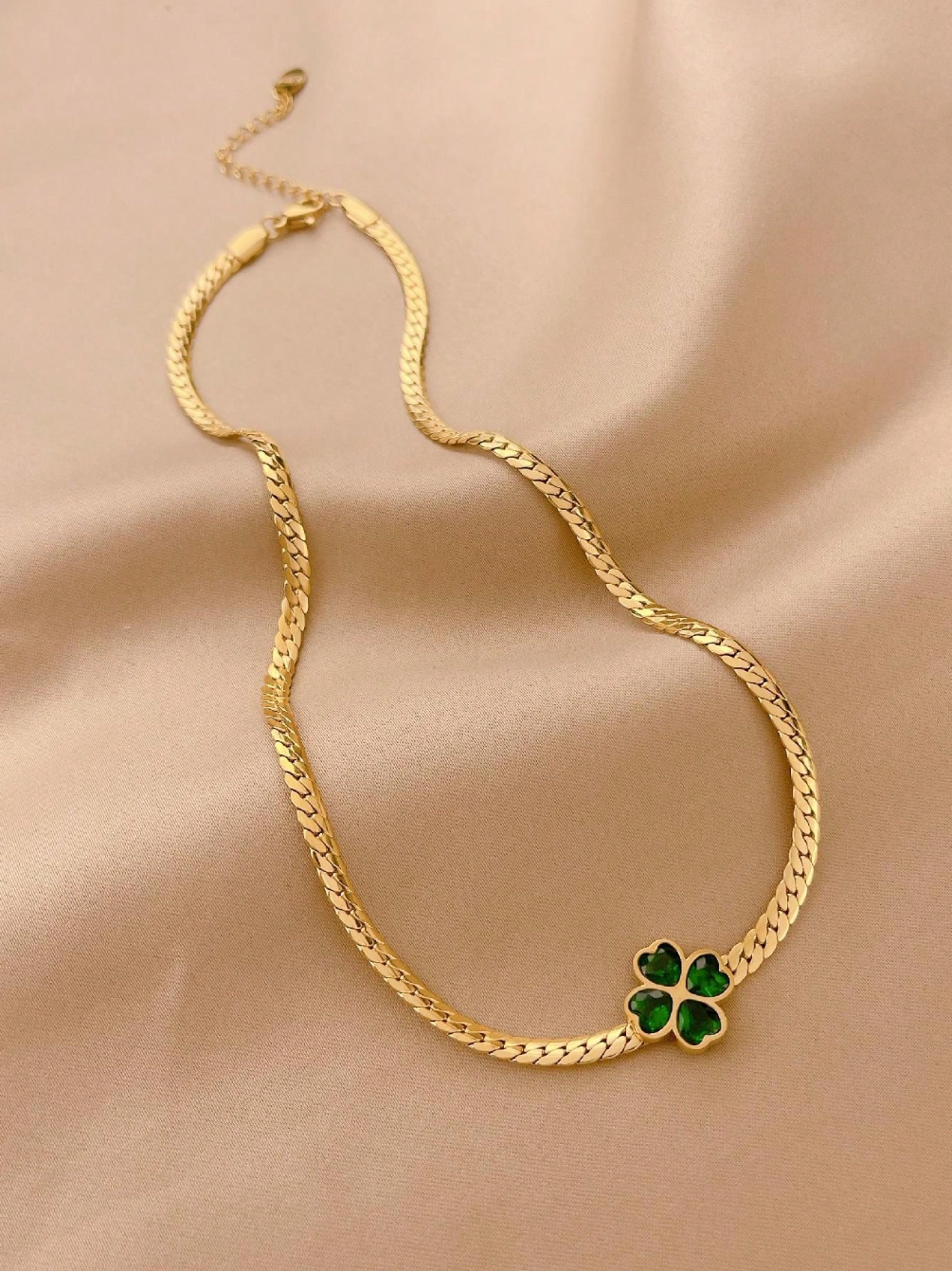 Ensemble Collier, Bracelet et Boucles d’Oreilles – Acier Inoxydable Chic et Moderne