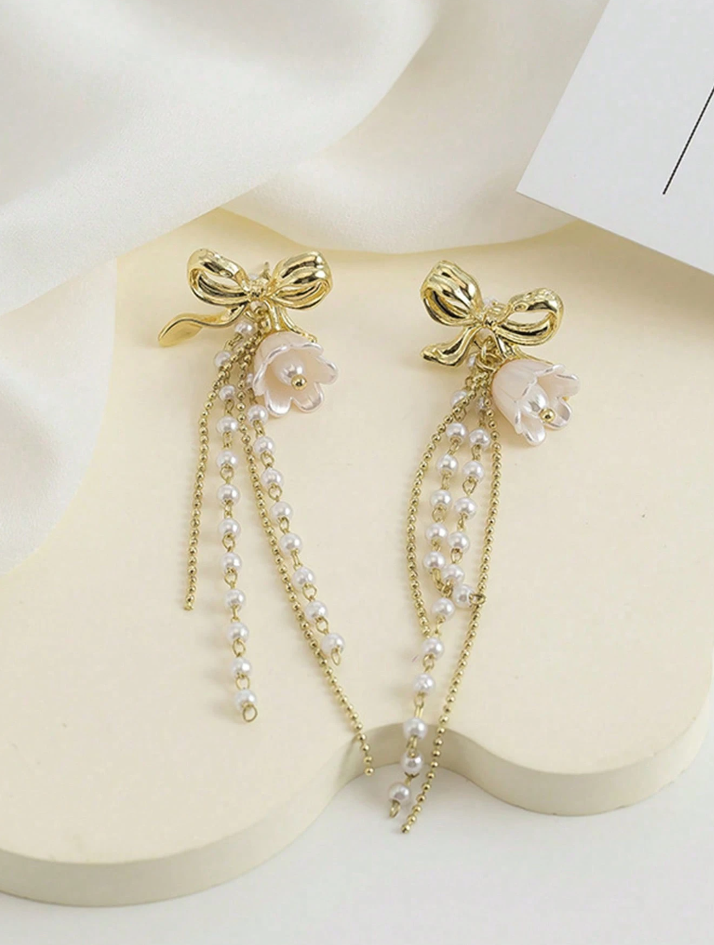 Boucles d’Oreilles Nœud et Perles