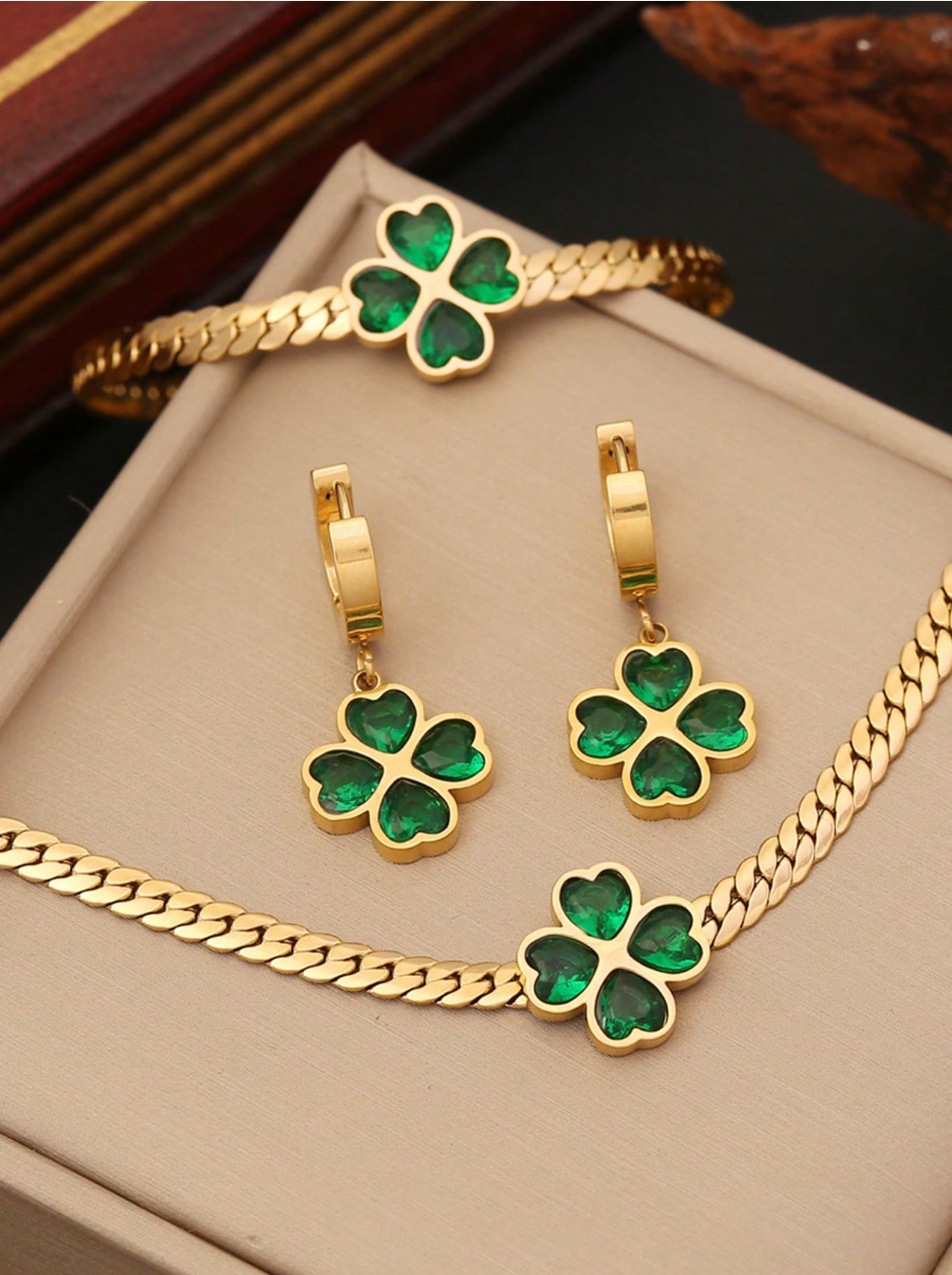 Ensemble Collier, Bracelet et Boucles d’Oreilles – Acier Inoxydable Chic et Moderne