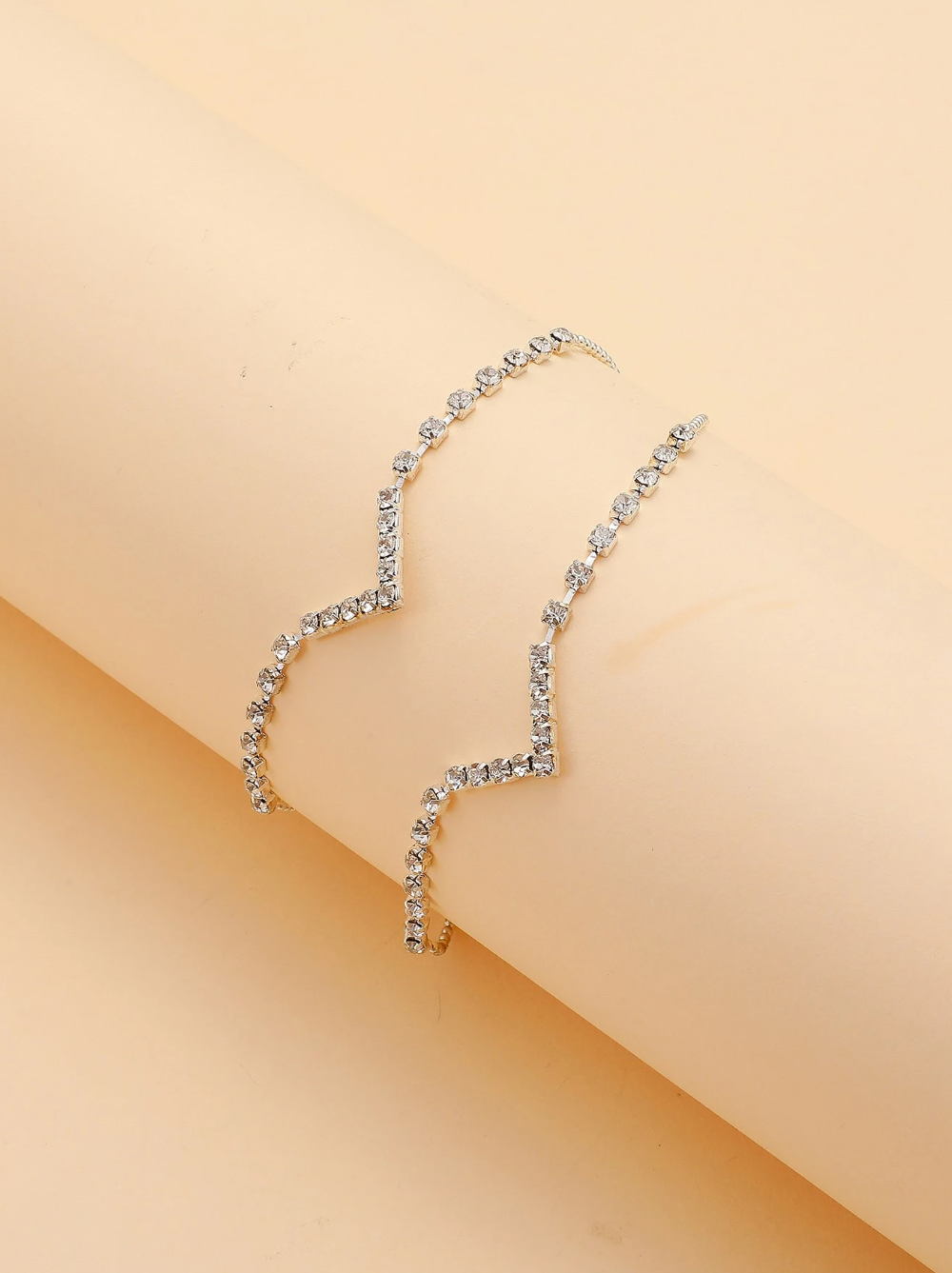 Chaîne de Cheville Strassée en Cuivre – Accessoire Chic et Tendance