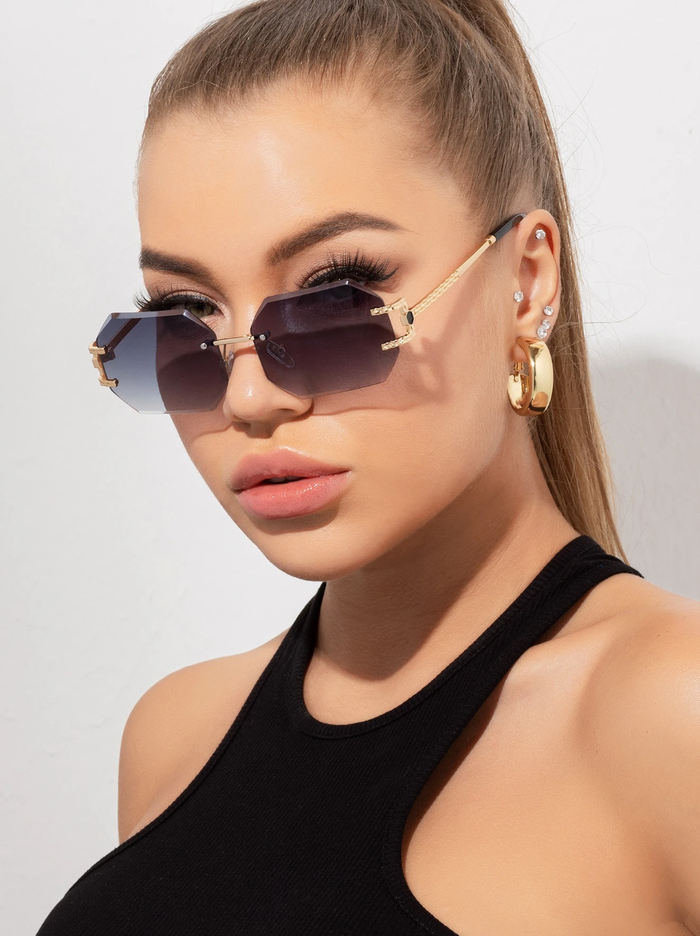 Lunettes sans monture au design carré et creux