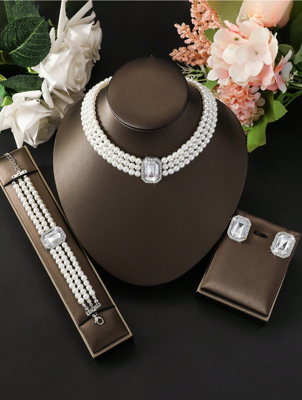 Ensemble géométrique fausse perle multicouche collier, boucle d’oreille et bracelet bijoux ensemble, style rétro de luxe décontracté, haut de gamme pour les femmes