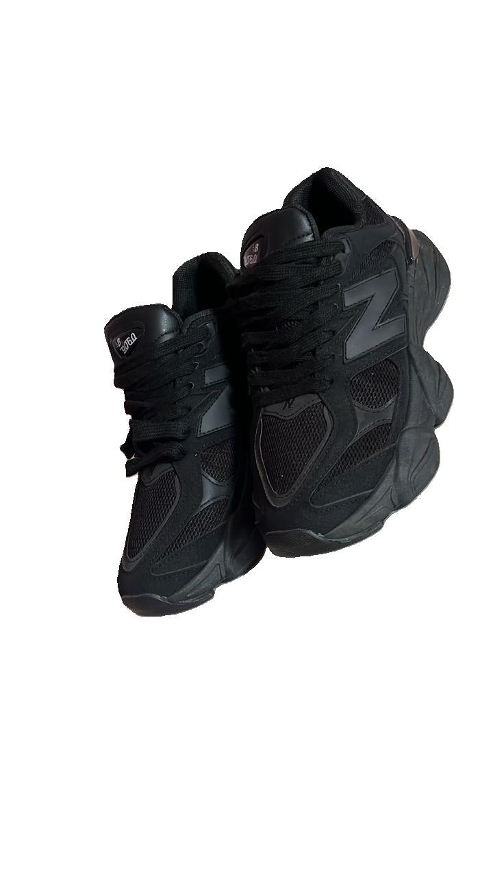 Baskets New Balance 9060 Triple Black