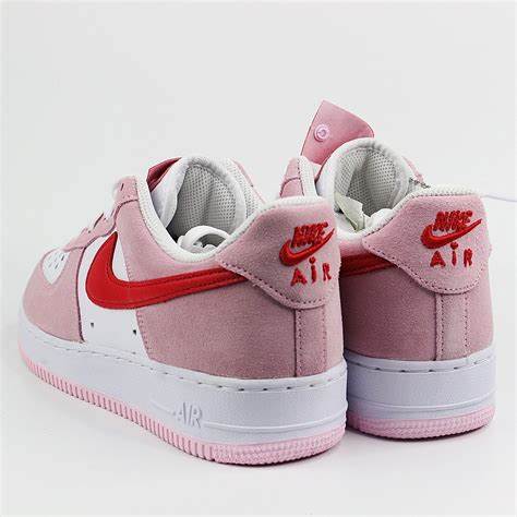 NIKE Air Force 1