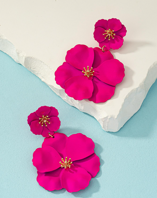 boucles d’oreilles asymétriques en métal coloré multicouche fleur clou