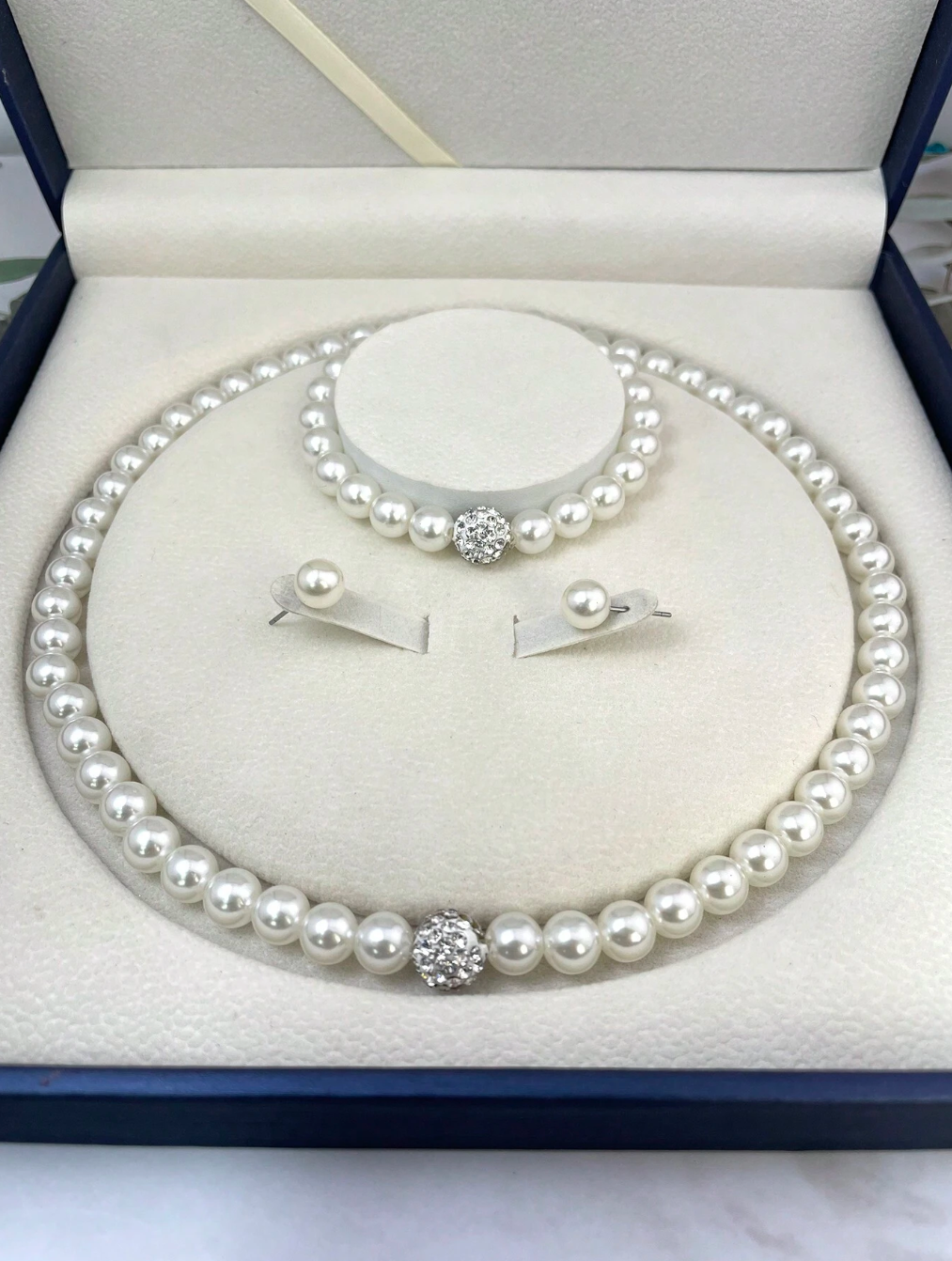 4pcs / Set collier de perles avec boucles d’oreilles assorties et ensemble de bijoux de bracelet